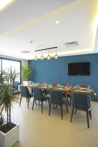 Apartamento Maia Hotel Suites