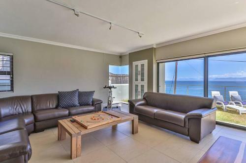 Villa 72 On Vyfer - Family Friendly Whale Watching