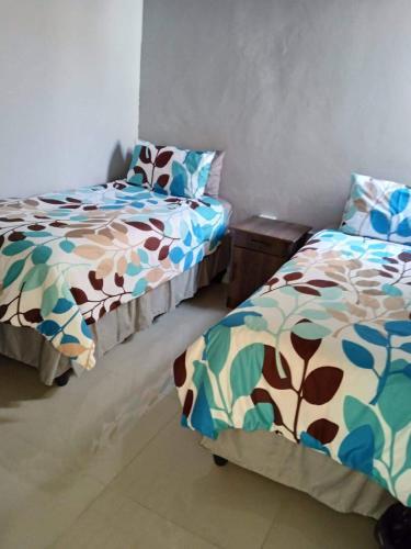 Kwamgozimba Guest House 2 Room7or5