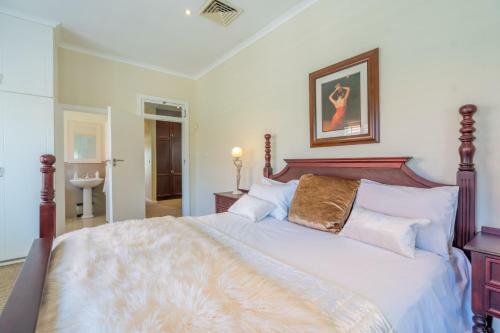 Hostal Sm Properties