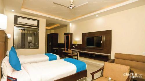 Hotel Clarks Inn Express Bharatpur