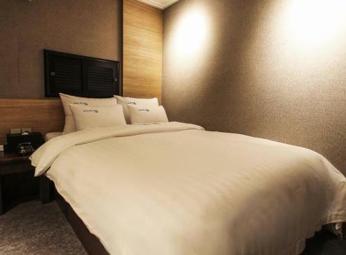 Motel Gangnam Blanc