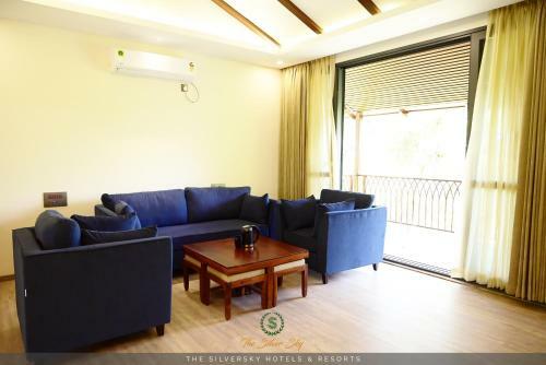 Hotel The Silver Sky Resorts