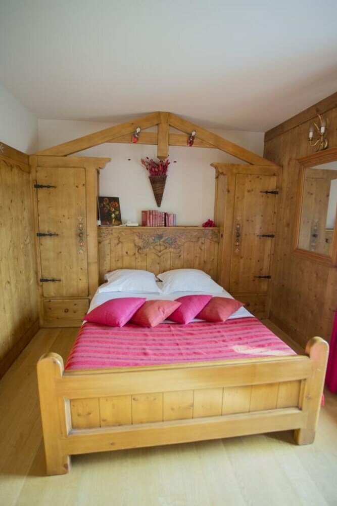 Hotel Le Bonheur Dans Le Pr�
