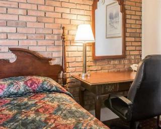 Motel Econo Lodge Central Midland