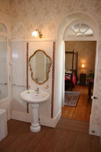 Hostal Le Fief Des Cordeliers