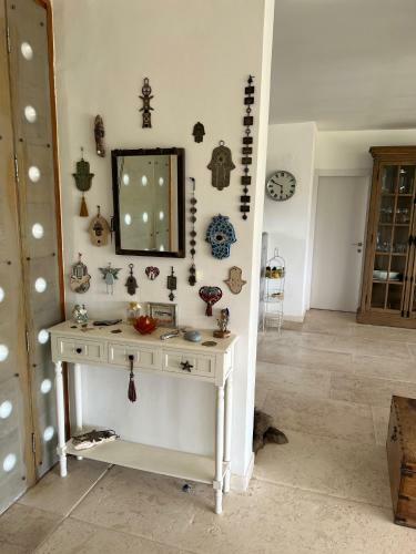 A Villa In Caesarea With Sea View