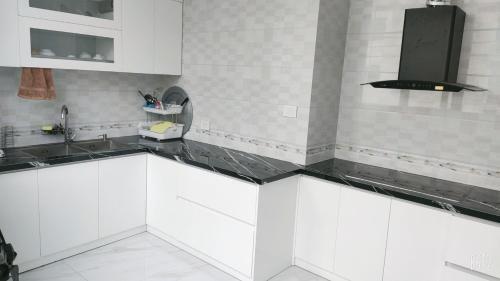 Hostal Cezzon(rau M� Pha)
