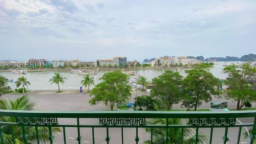 Villa Blue Ocean Tuan Chau House-4 Bedrooms