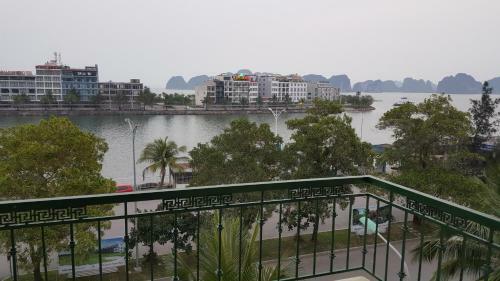 Villa Blue Ocean Tuan Chau House-4 Bedrooms