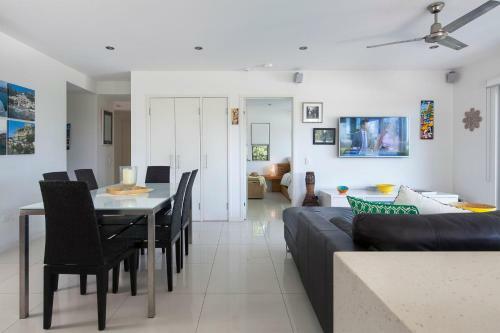 Seabreeze Villas First Avenue 3 39