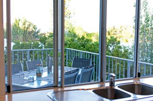 Seabreeze Villas First Avenue 3 39