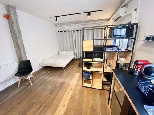 Allenby 14 - By Beach Apartments Tlv