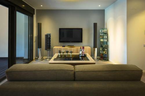 Luxury Levontin Apartment Near Rothschild