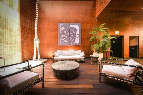Luxury Levontin Apartment Near Rothschild