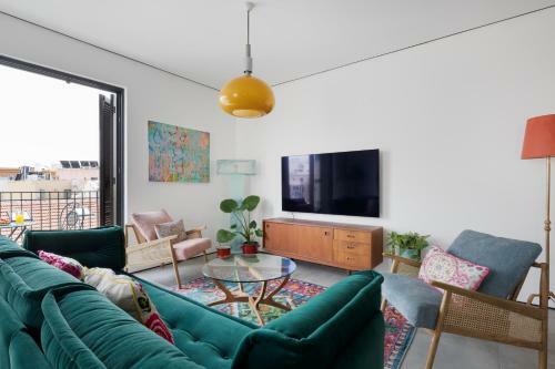 Neta's Art & Design Apartment By Tlv2rent
