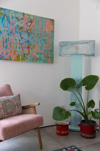 Neta's Art & Design Apartment By Tlv2rent