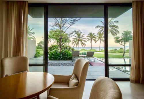 Beachfront Villa 3bedrooms Romantic For Honeymoon
