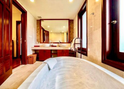 Charming 4 Bedrooms Villas With Few Step To Beach