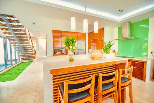 Villa Paradise Sea View 5bedrooms Free Pick Up
