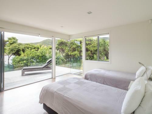 Oke Beach House - Rawhiti Luxury