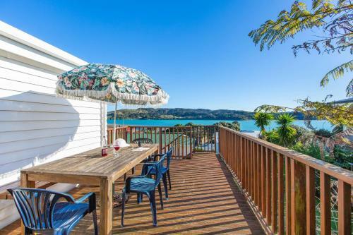 Relax At Raglan - Raglan Holiday Home