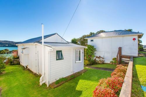 Relax At Raglan - Raglan Holiday Home