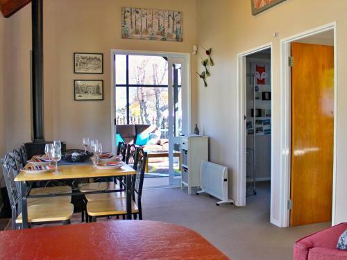 Bluehaven Cottage - Turangi Holiday Home