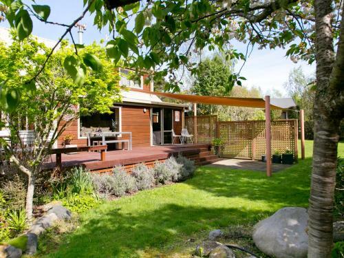 Riverstone House - Turangi Holiday Home