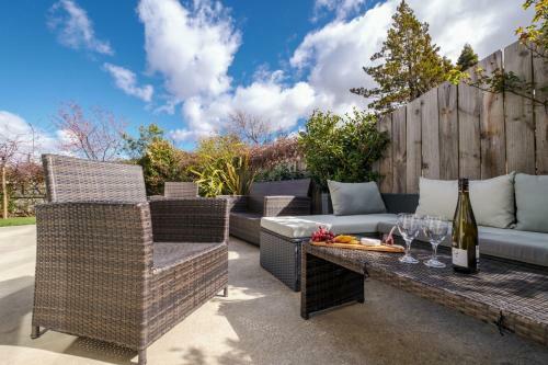 Hideaway On Hunter - Wanaka Holiday Home