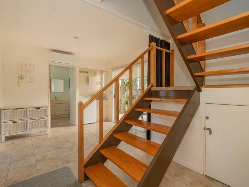 By The Beach - Whangamata Holiday Home