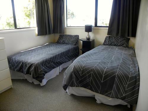 Fun At Wharekaho - Simpsons Beach Holiday Home