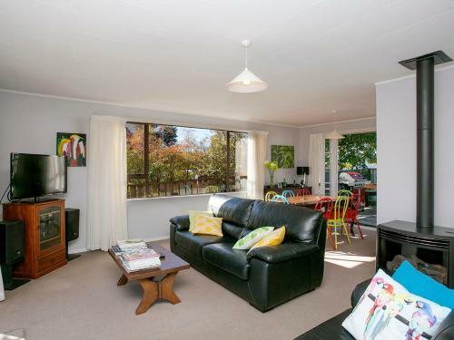 Cute On Kew - Taupo Holiday Home