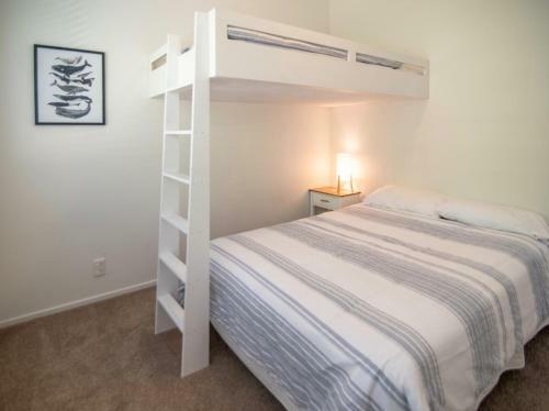 Luxury Views - Akaroa Holiday House