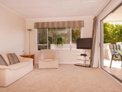 Tutaritari Treasure - Hahei Holiday Home