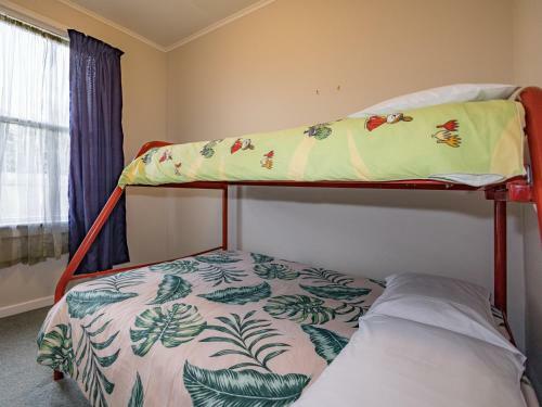 Old Railway Cottage - Ohakune Holiday Home