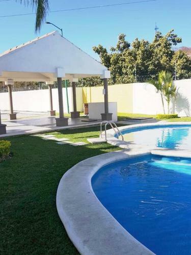 Casa Con Alberca Para 12 Pers A 15 Min Tec Cuerna