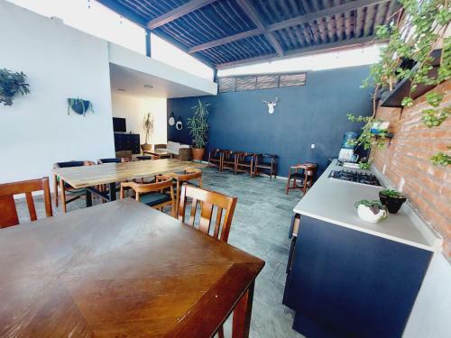 Hostal Cuarto Dentro De UNA Casa/hotel Con Rooftop