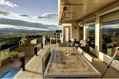 Entire Villa - 3 Bedroom-pool-jacuzzi-amazing View