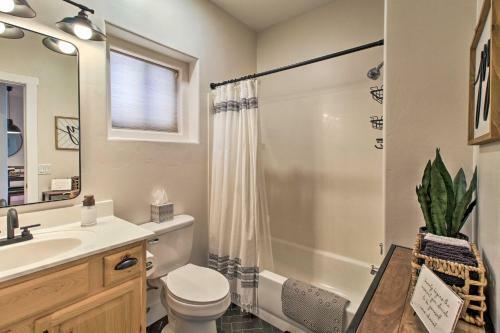 Apartamento Rustic-chic Overgaard Condo With Fishing Pond!