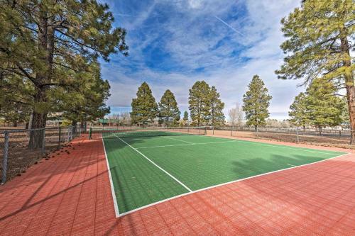 Apartamento Rustic-chic Overgaard Condo With Fishing Pond!