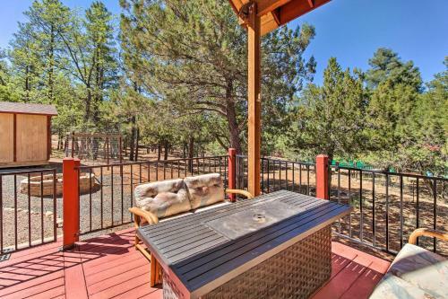 Evolve Spacious Bohemian Cabin 9 Miles To Lake!