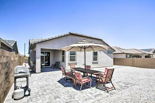 Spacious Surprise Home Near Sports Stadiums!