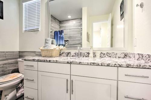 Spacious Surprise Home Near Sports Stadiums!