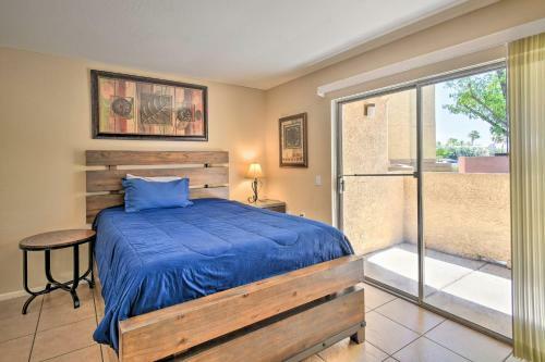 Apartamento Surprise Condo With Patio, 3 Mi To Downtown!