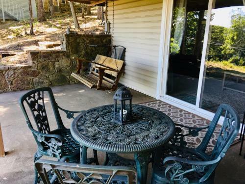 Greers Ferry Lake View Home 4br, 2ba