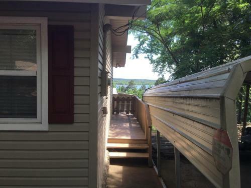 Greers Ferry Lake View Home 4br, 2ba