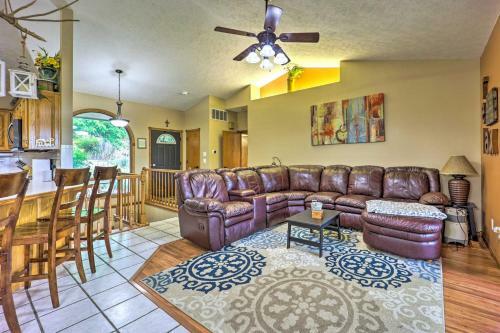 Waterfront Home On Beaver Lake With 2 Decks!