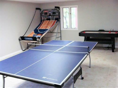 Villa Amazing Views, Family Fun, Private Dock, Sleeps 16