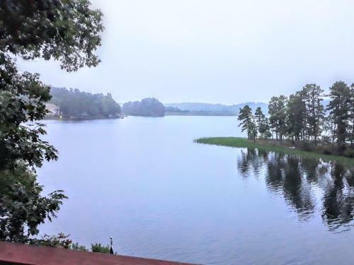 Villa Amazing Views, Family Fun, Private Dock, Sleeps 16